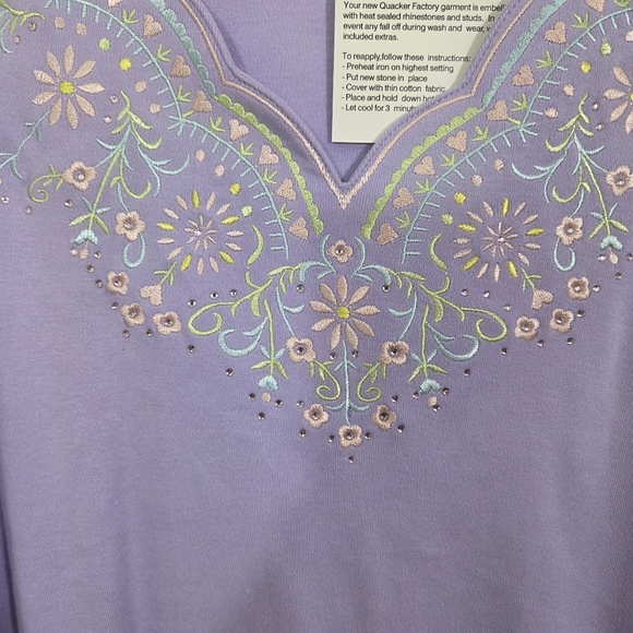 NWT Quacker Factory Top Purple Lacey Scallop Embroidery Crystal A23119 Size XL - Picture 4 of 9